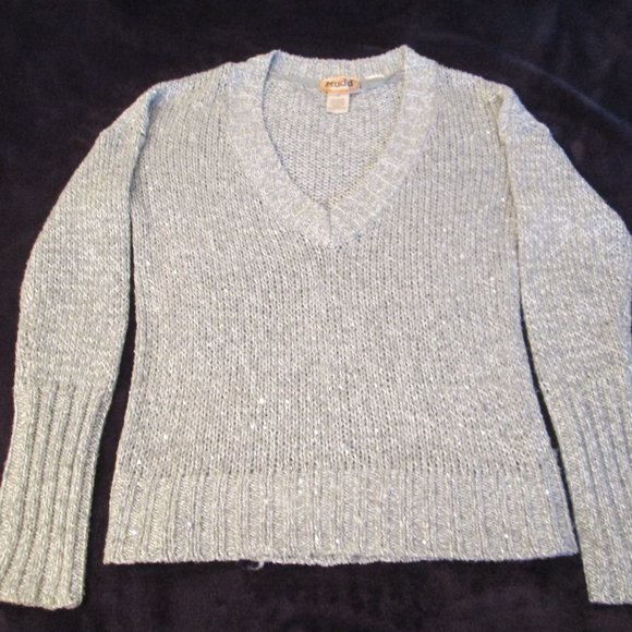 3/$25 Mudd Junior V Neck Silver Sequin Sweater - Picture 3 of 3